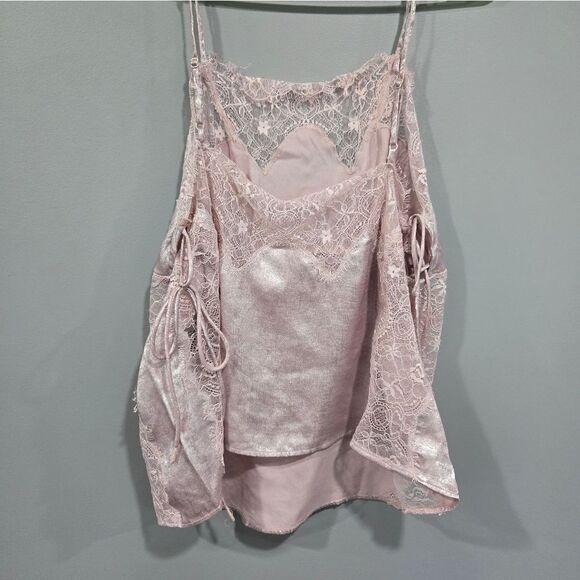 NWOT Light PINK OR Blush Intimately Free People Shimmer On Cami - Picture 7 of 11